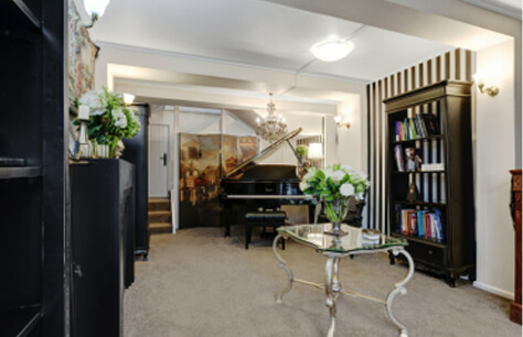 Music teacher piano keyboard-Piano Talent Studio interior Music teacher piano keyboard-Piano Talent Studio interior